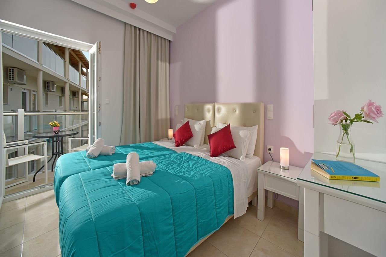 Palapart Gikas Suites And Studios Gouvia Dış mekan fotoğraf