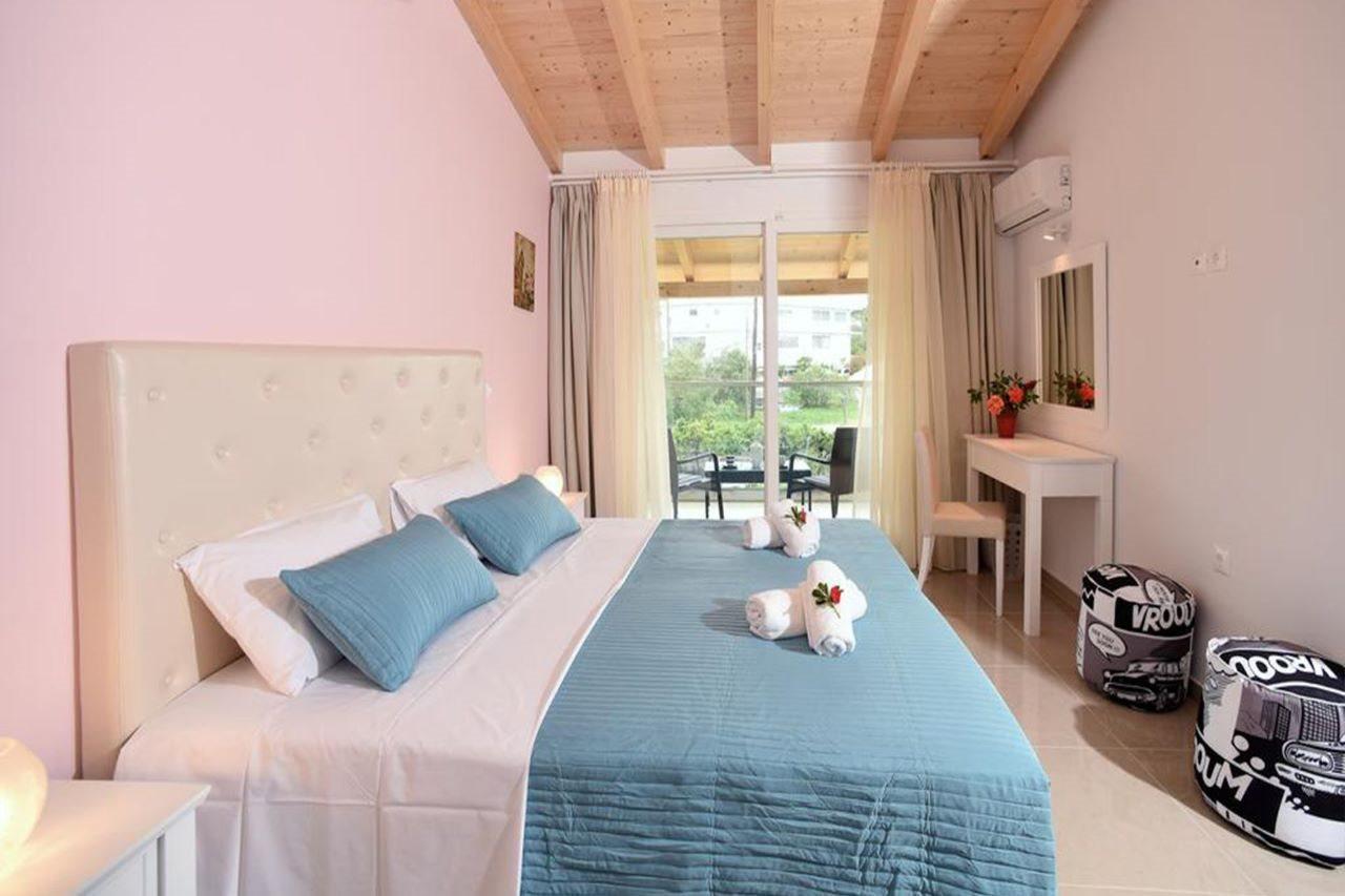Palapart Gikas Suites And Studios Gouvia Dış mekan fotoğraf