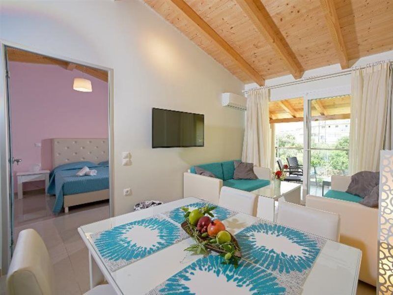 Palapart Gikas Suites And Studios Gouvia Dış mekan fotoğraf